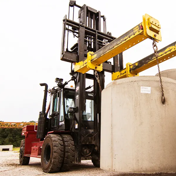 Taylor Pneumatic Tire Forklift